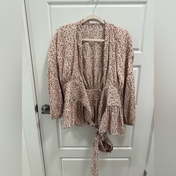 NWOT Bishop + Young Wrap Top - Picture 3 of 5